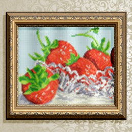 АТ5541. In crystal. Strawberry