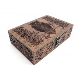 Owl. A box for embroiderers.
